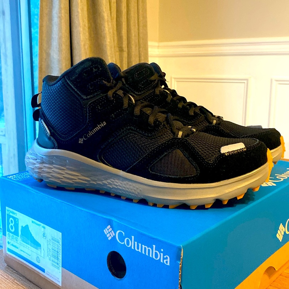 Columbia Sportswear Bethany Women’s Boots sz 8.5 NIB🐺❄️